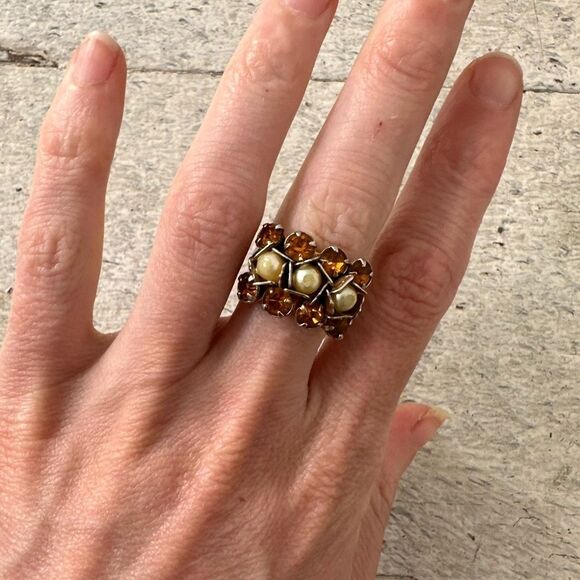 Vintage Elegant Rhinestone Faux Pearl 1950s Adjustable Ring - Picture 5 of 7